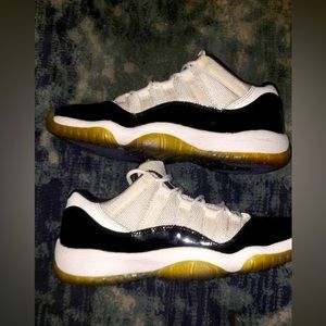 Jordan 11 Low Concord’s Size 6 YOUTH